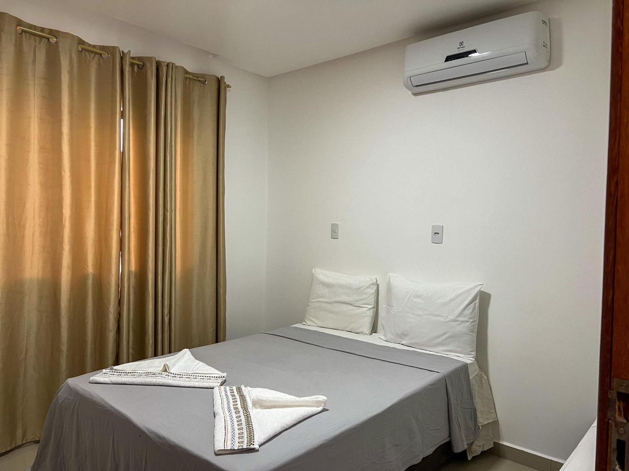 700m Da Praia; 2 Suites; Wifi 300 Mbs; Piscina; Churrasqueira; Estacionamento Gratuito 1 Carro *