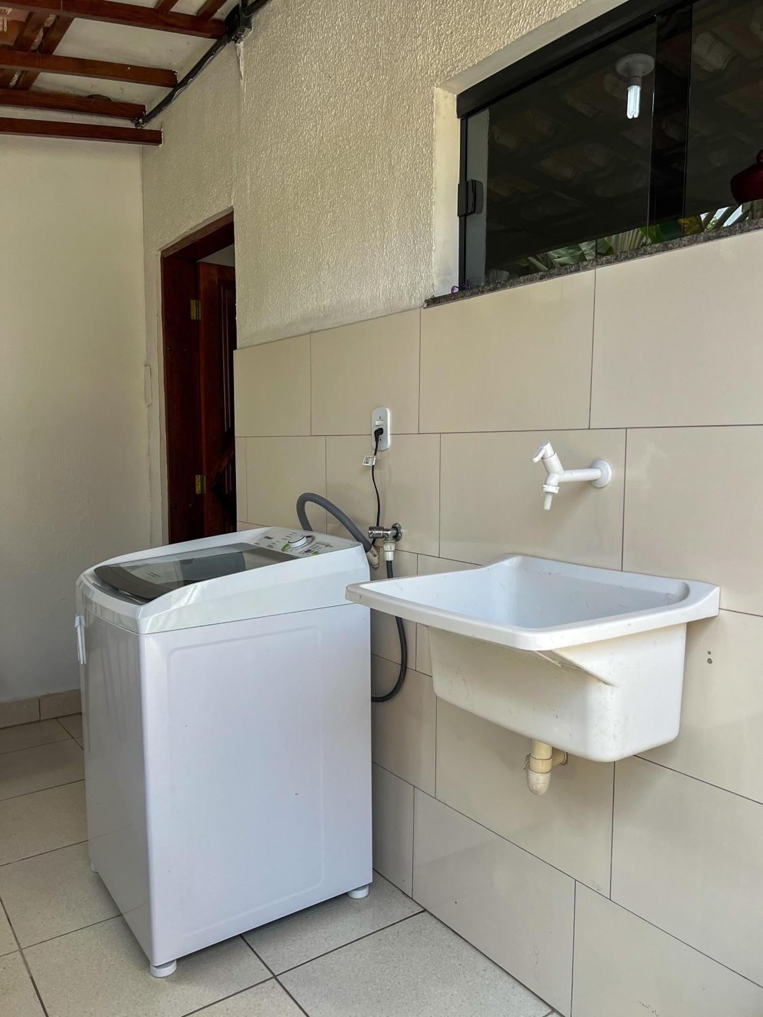 Holiday home 700m Da Praia; 2 Suites; Wifi 300 Mbs; Piscina; Churrasqueira; Estacionamento Gratuito 1 Carro