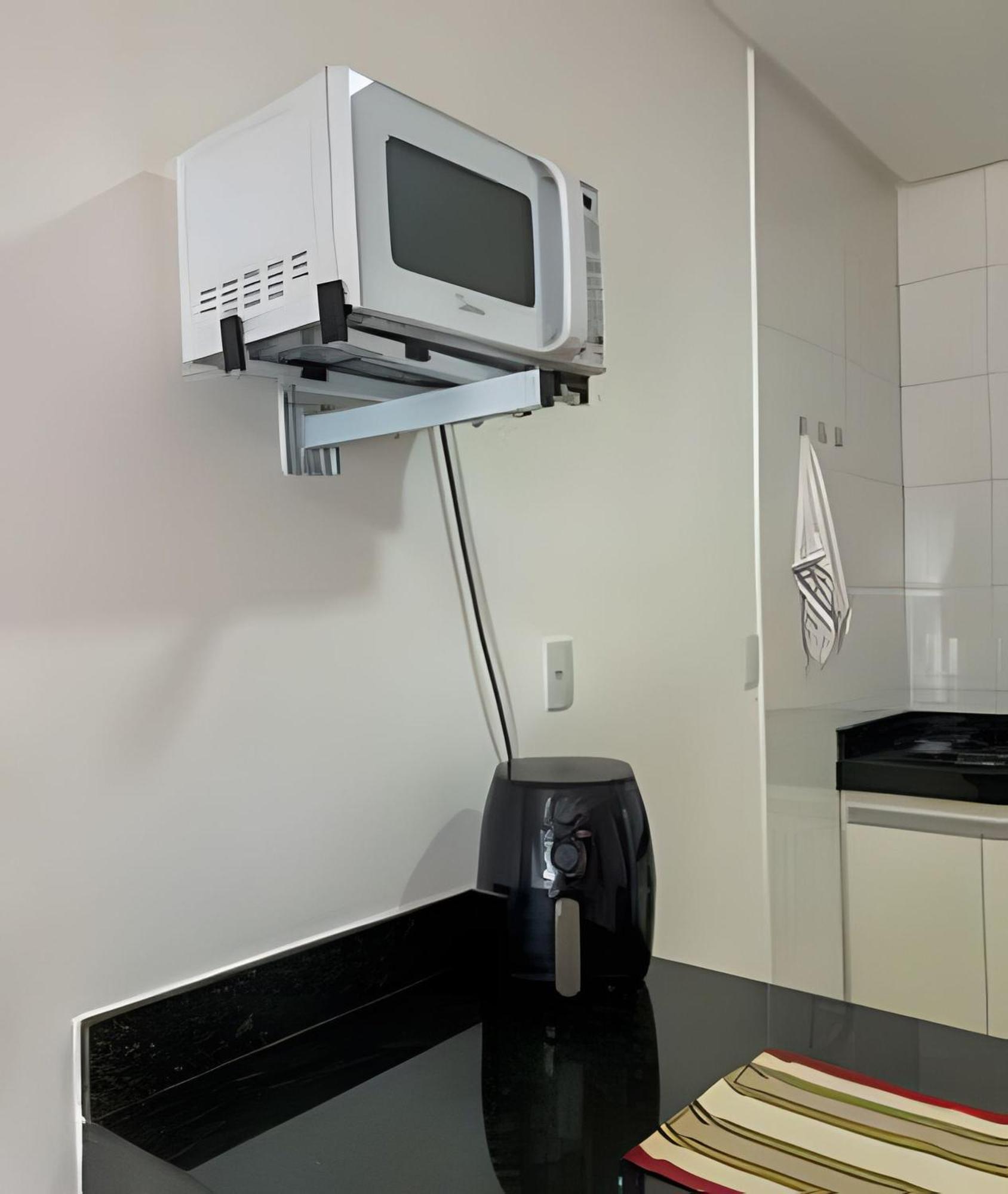 700m Da Praia; 2 Suites; Wifi 300 Mbs; Piscina; Churrasqueira; Estacionamento Gratuito 1 Carro Holiday home *
