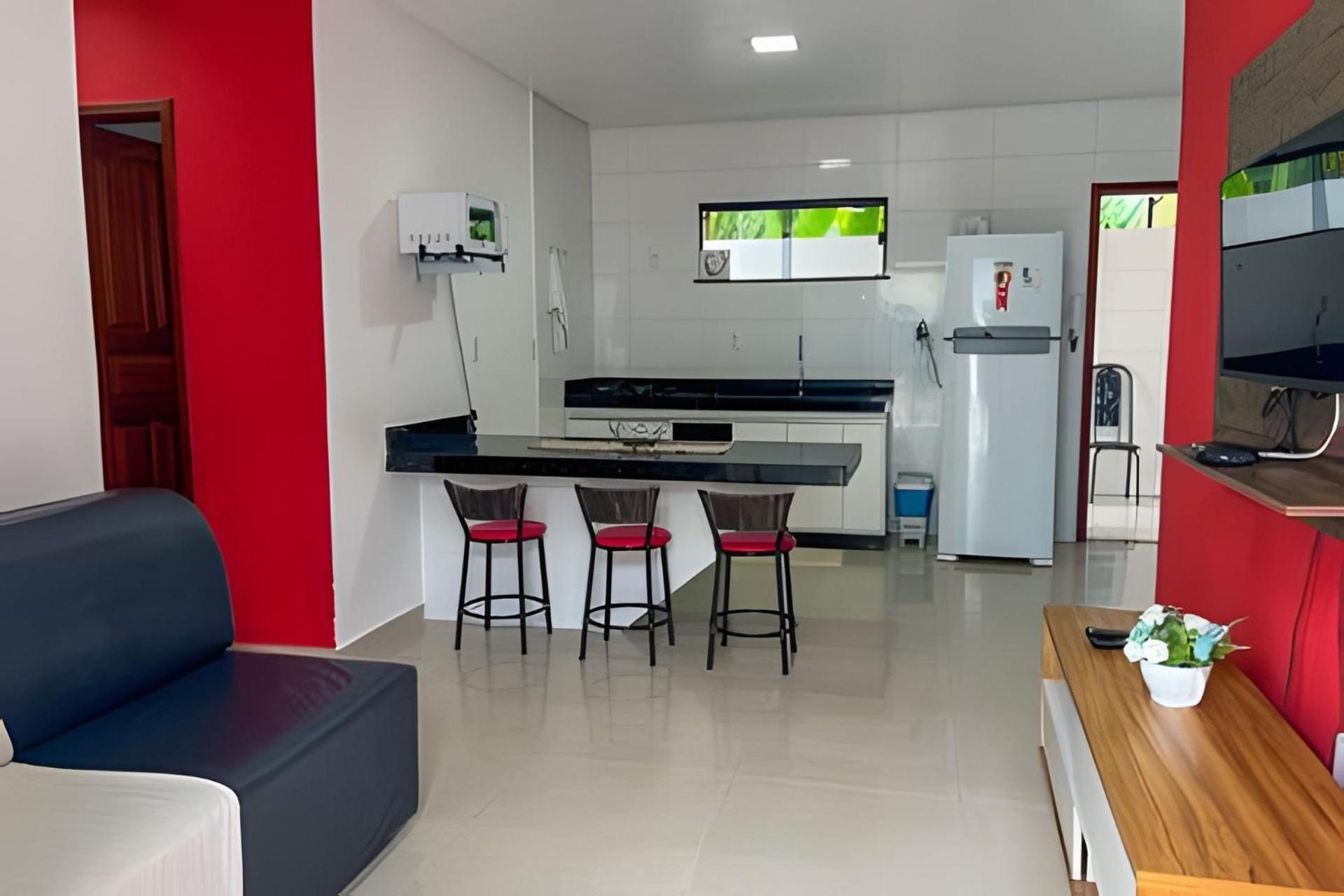 700m Da Praia; 2 Suites; Wifi 300 Mbs; Piscina; Churrasqueira; Estacionamento Gratuito 1 Carro Holiday home Porto Seguro